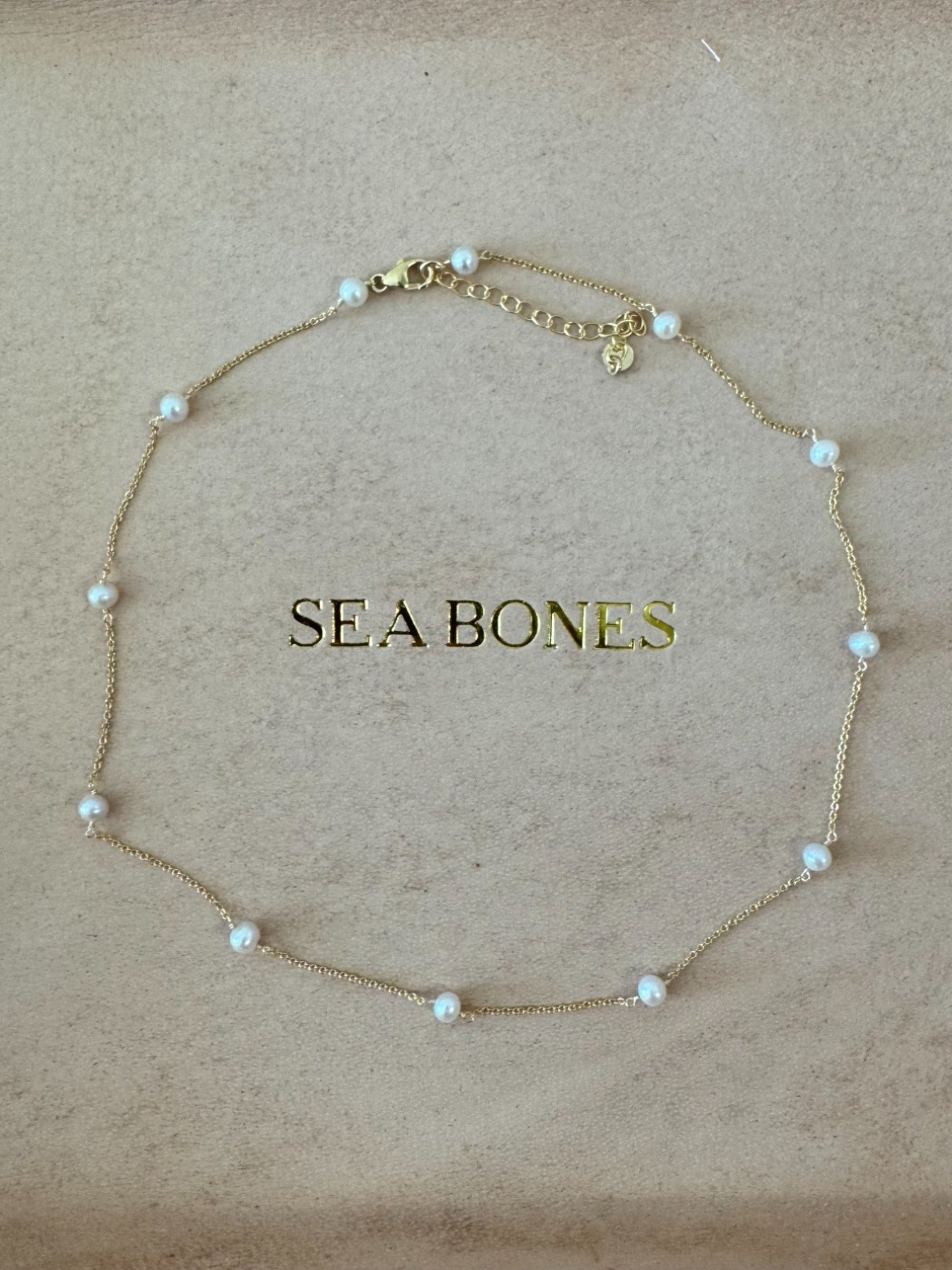 SEASIDE PEARL CHOKER