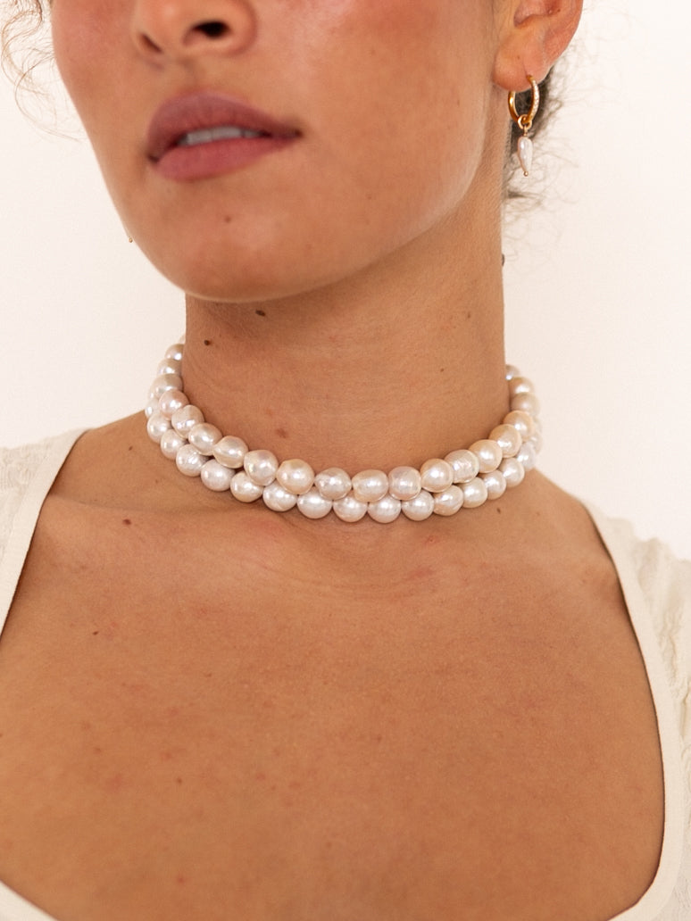 pearl choker necklace